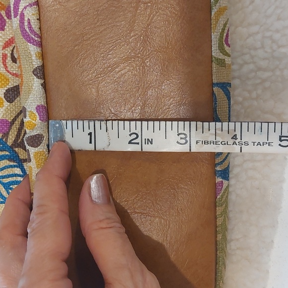 RELIC Satchel Bag w/ Oval Wooden Handle & Detachable Crossbody Strap - Picture 11 of 13